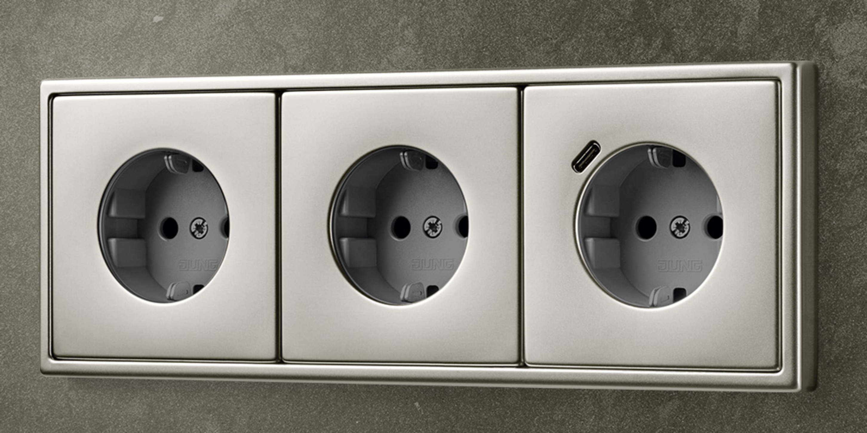 SCHUKO® Steckdosen mit USB bei ABK GmbH in Rodgau